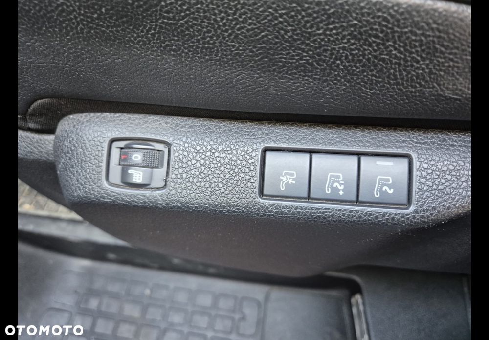 Peugeot Traveller L2 2.0 EAT8 Business VIP - 8