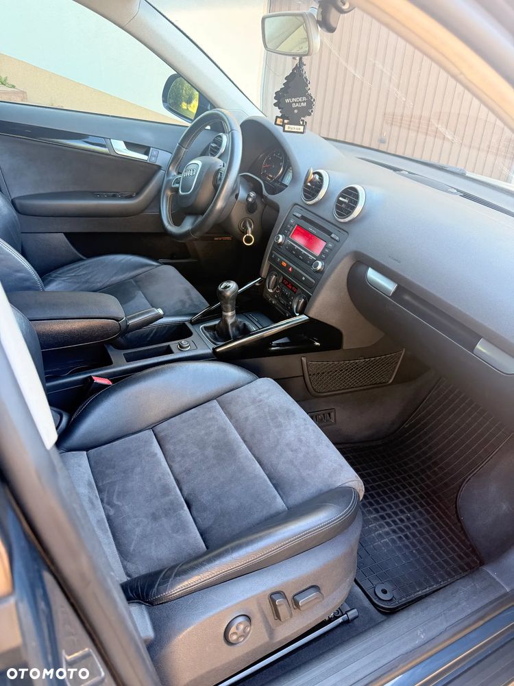 Audi A3 Sportback 1.6 Ambition - 6