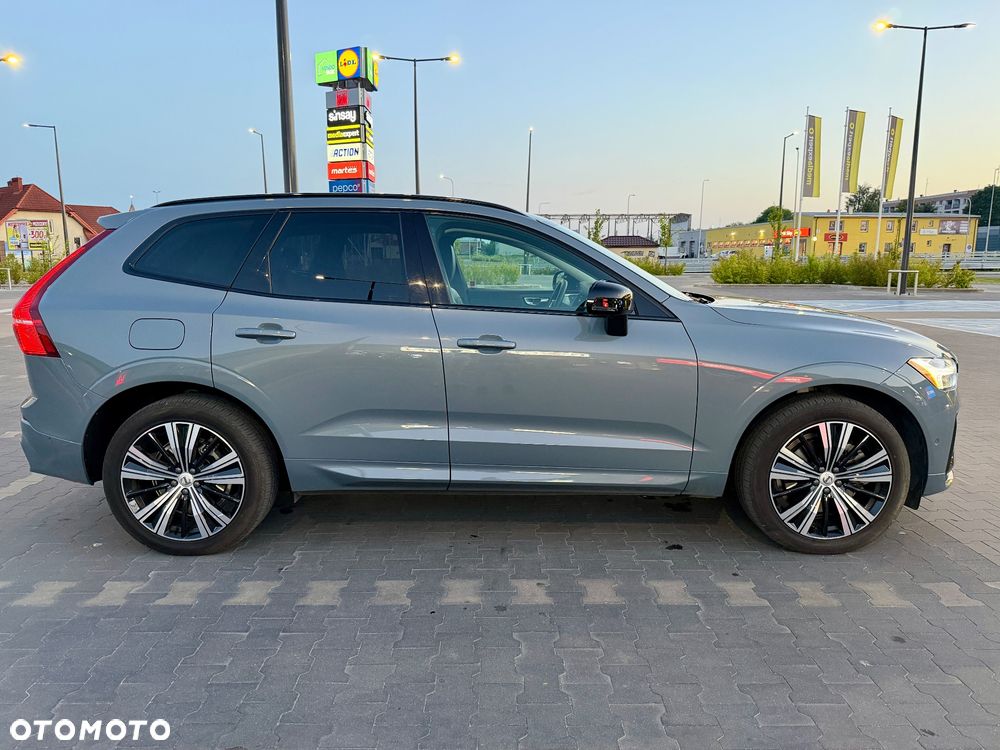 Volvo XC 60 T8 Plug-In Hybrid AWD Ultra Black Edition - 5