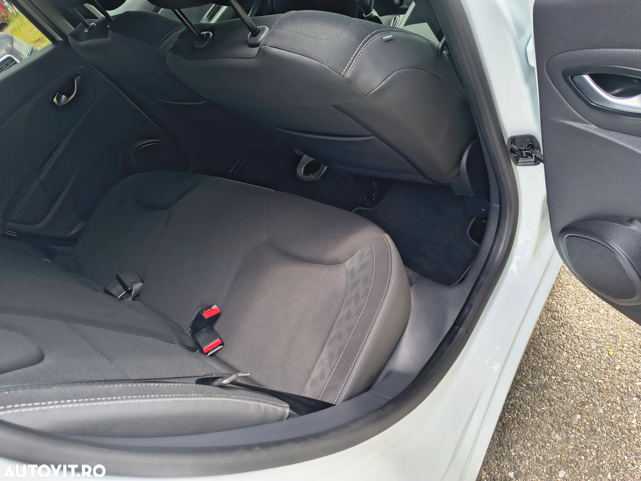 Renault Clio Estate Energy TCe Intens - 13