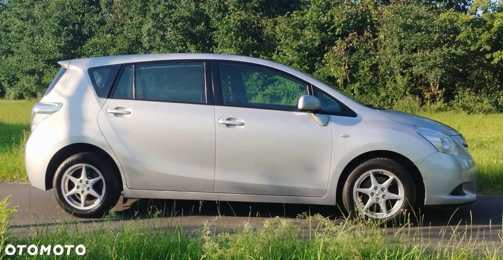 Toyota Verso 1.8 Sol plus 7os - 10