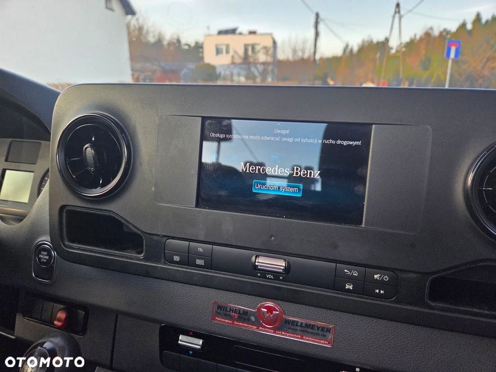 Mercedes-Benz Sprinter - 20