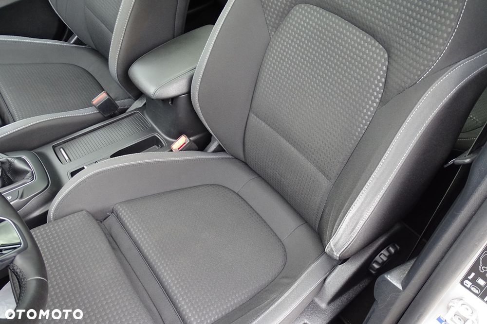 Ford Focus 1.5 EcoBlue STart-Stopp-System TITANIUM - 19