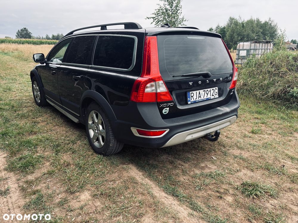 Volvo XC 70 - 4