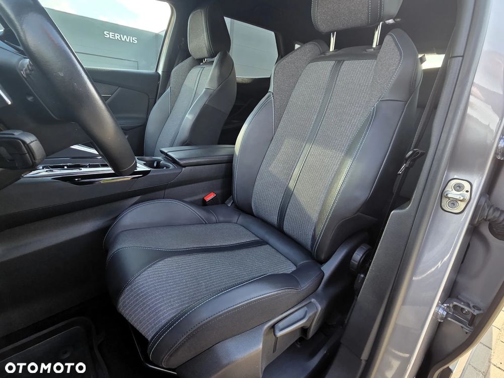 Peugeot 3008 1.2 PureTech Allure S&S EAT8 - 19