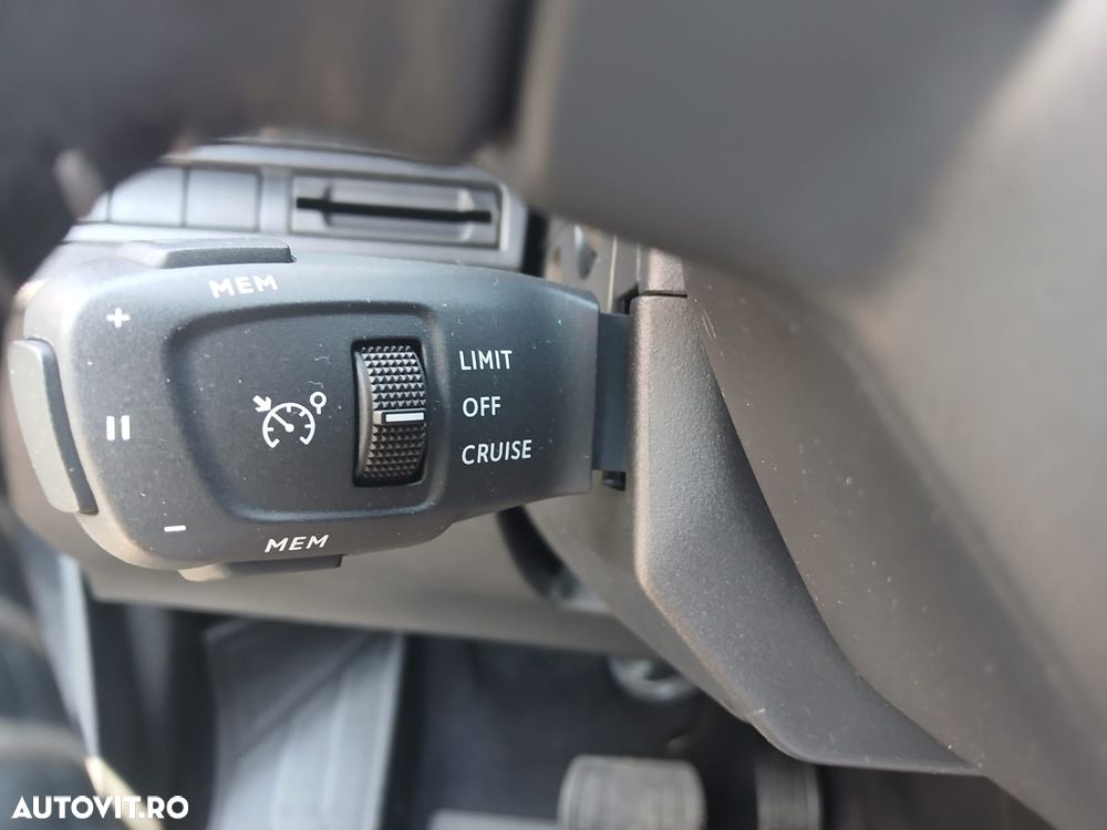 Peugeot 3008 1.5 BlueHDI 130 EAT8 Allure Pack - 12