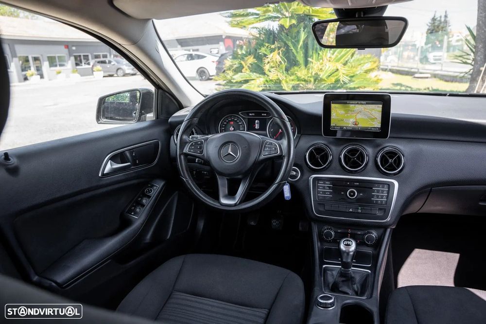 Mercedes-Benz A 180 d Fleet Pack Urban - 9