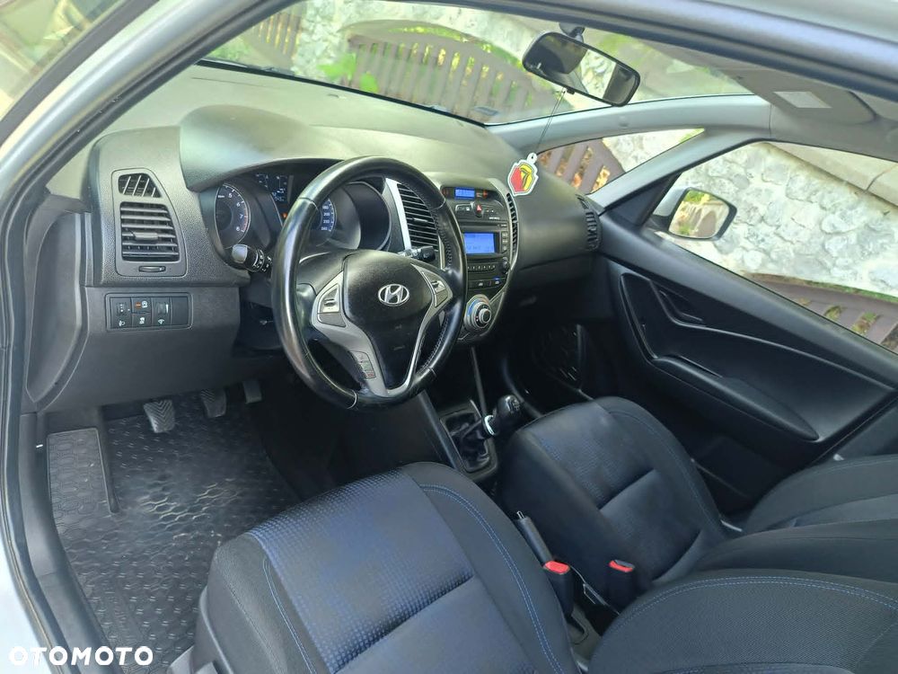 Hyundai ix20 1.4 Premium - 6