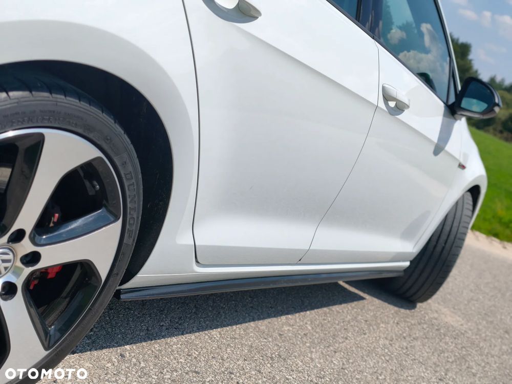Volkswagen Golf GTI BlueMotion Technology - 10