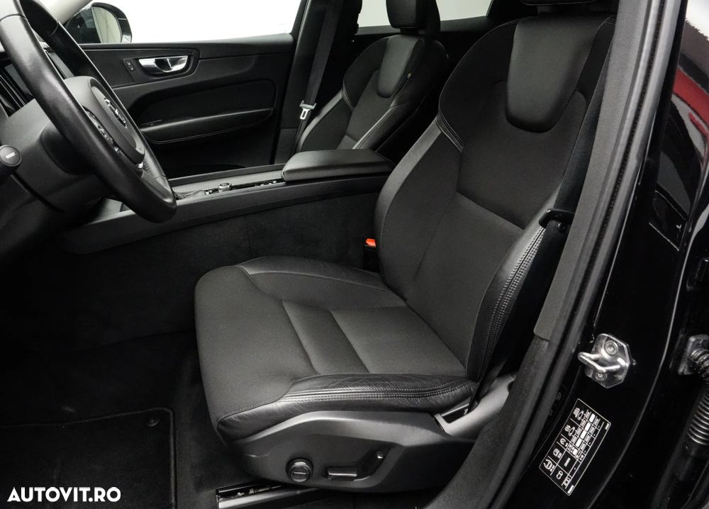 Volvo XC 60 D4 Momentum Pro - 13