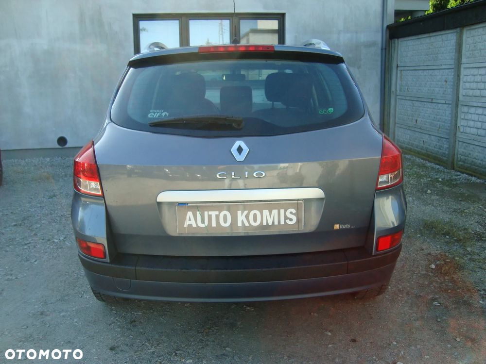 Renault Clio - 7