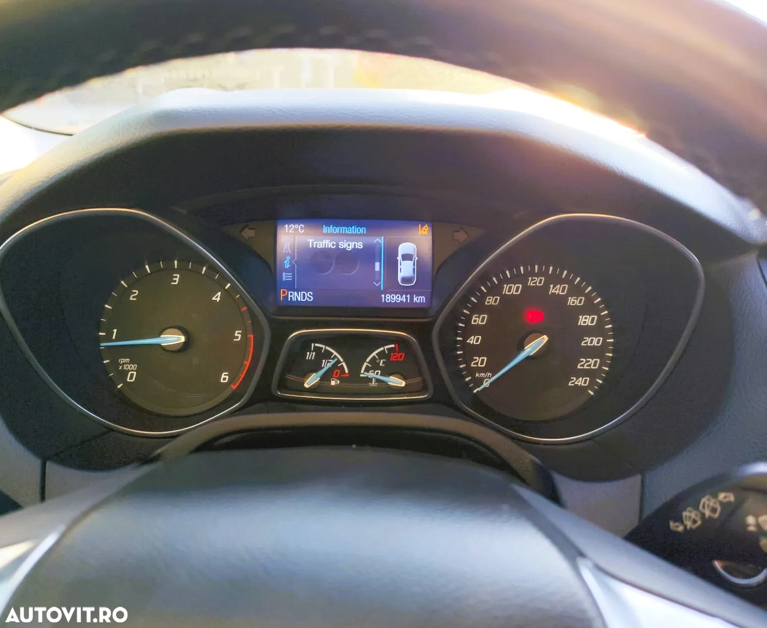 Ford Focus 2.0 TDCi DPF Powershift Titanium - 10