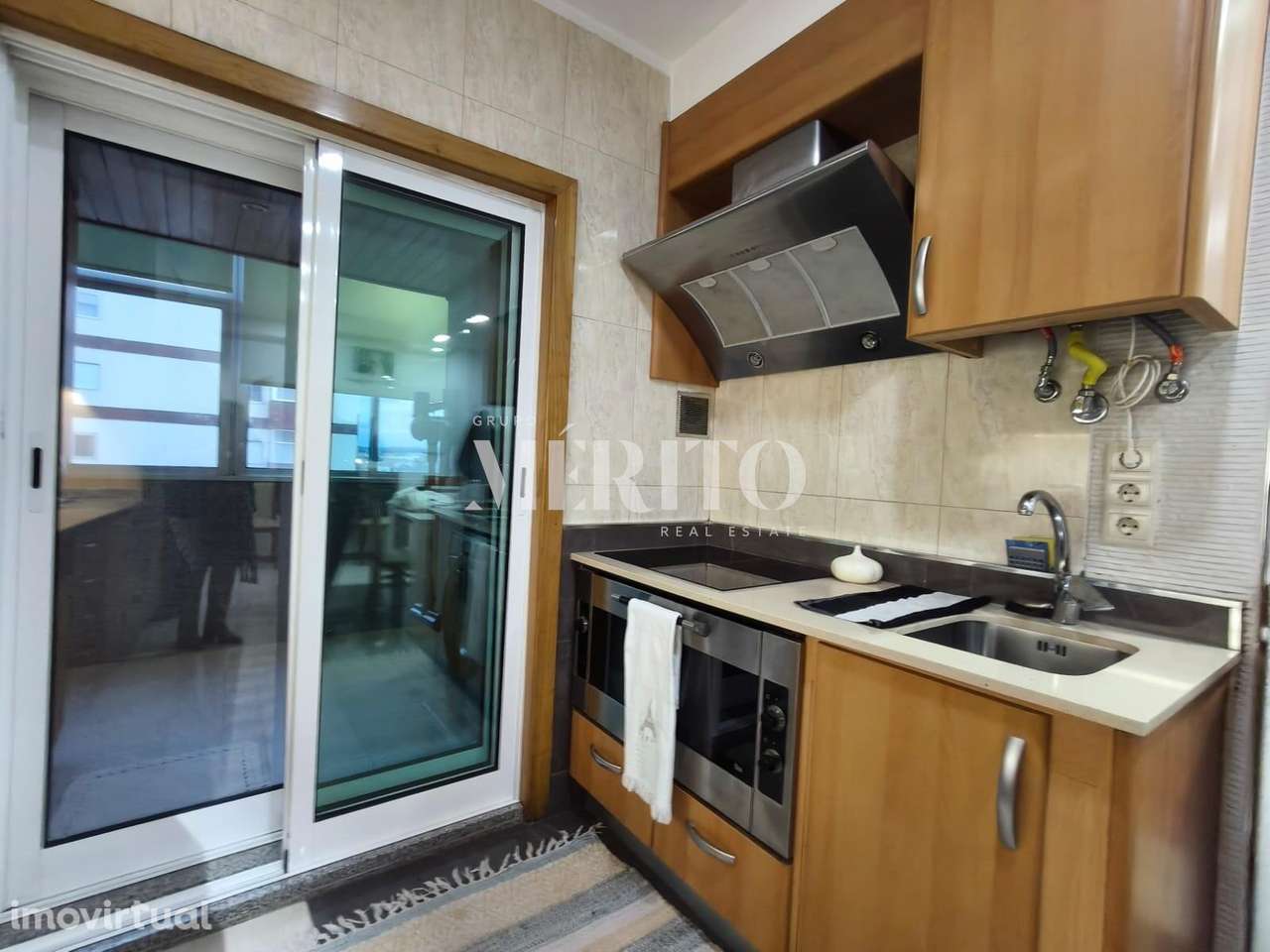 Apartamento T3+1 remodelado, na Póvoa de Varzim, muito próximo do Mar. - Grande imagem: 5/26