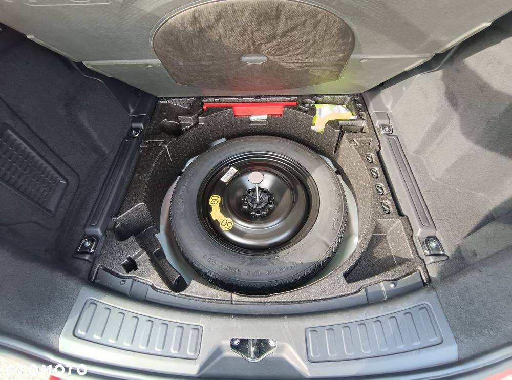 Land Rover Discovery Sport 2.0 Si4 HSE - 4