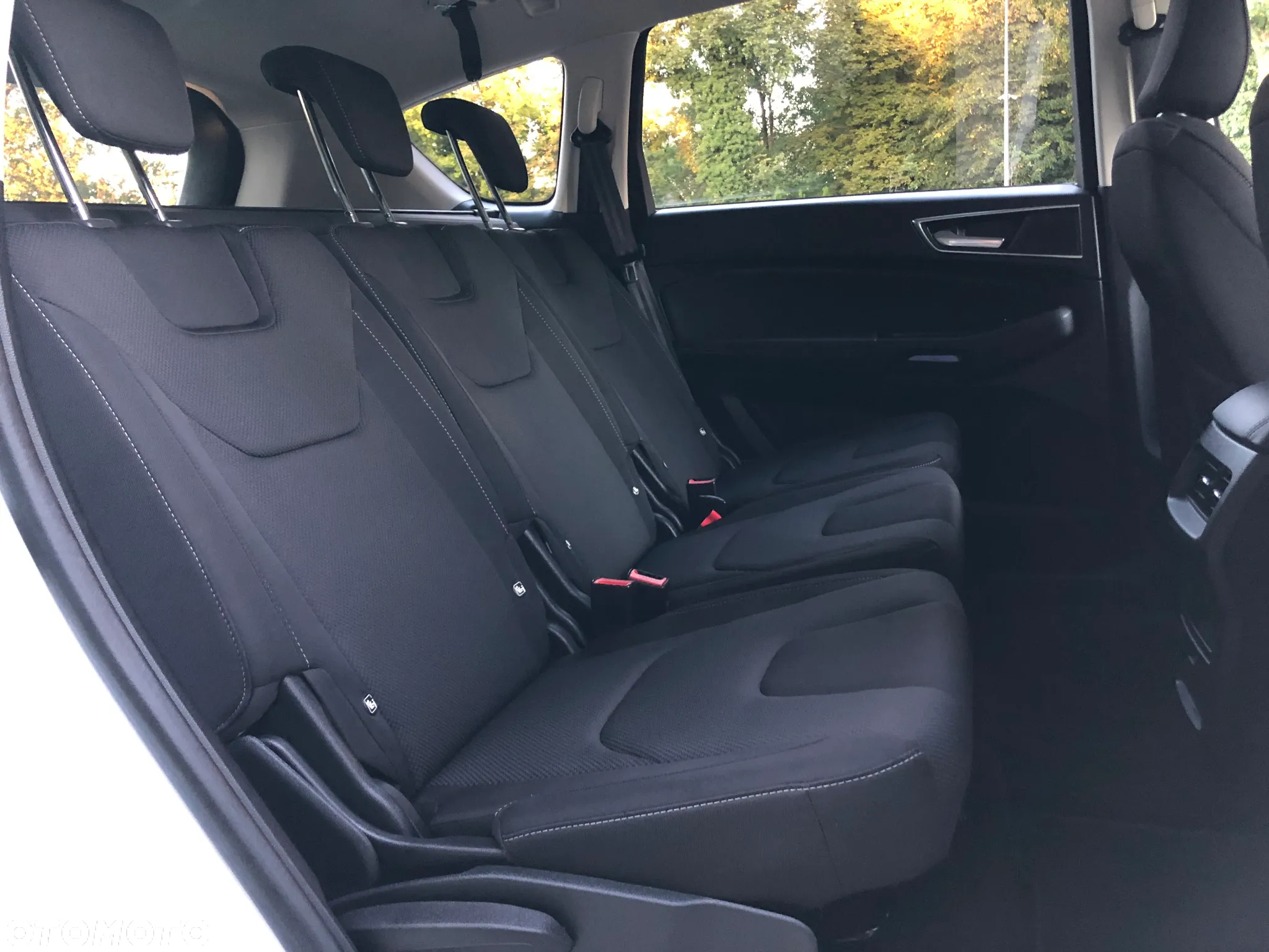 Ford S-Max - 10