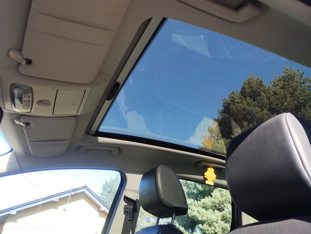 Ford Kuga 2.0 TDCi 4x4 Titanium - 8