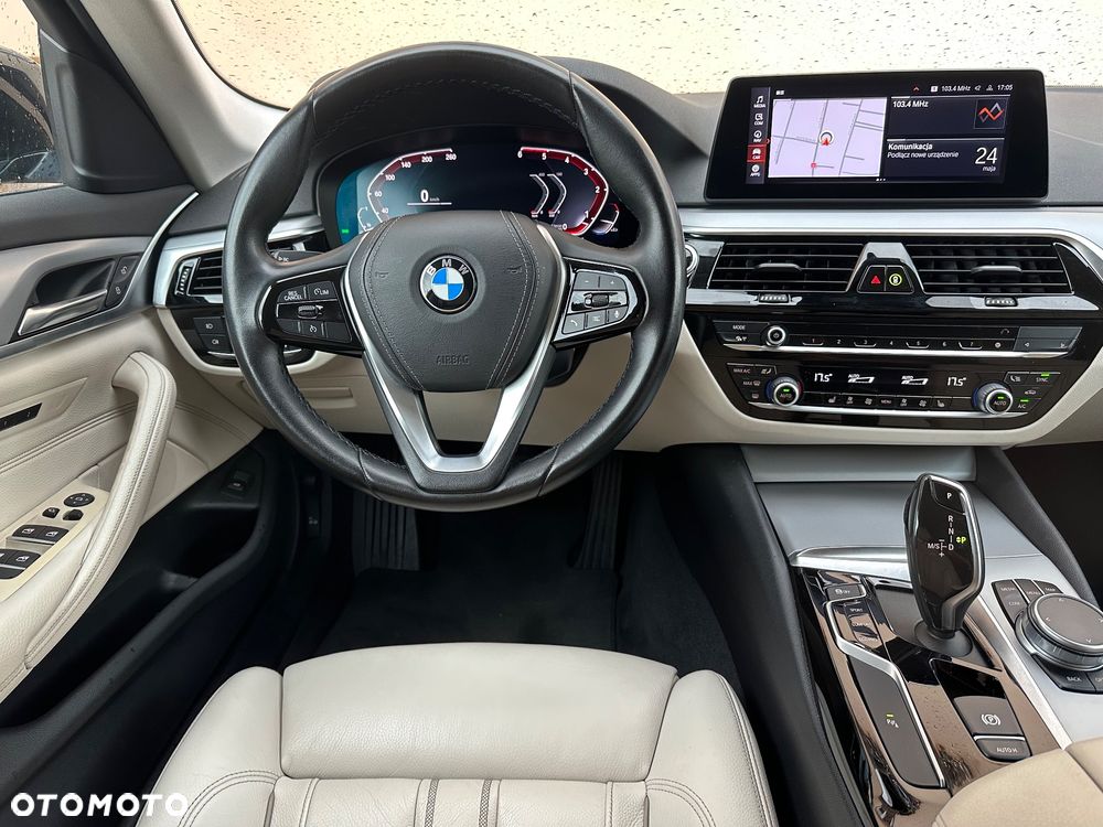 BMW Seria 5 520d Luxury Line sport - 7