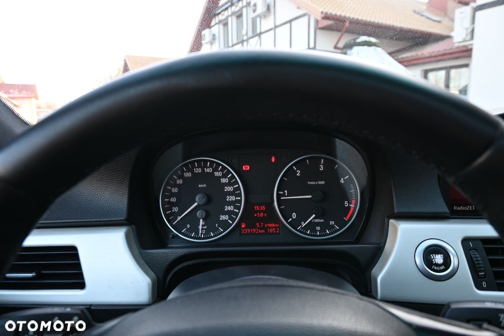 BMW Seria 3 318d DPF Edition Sport - 21