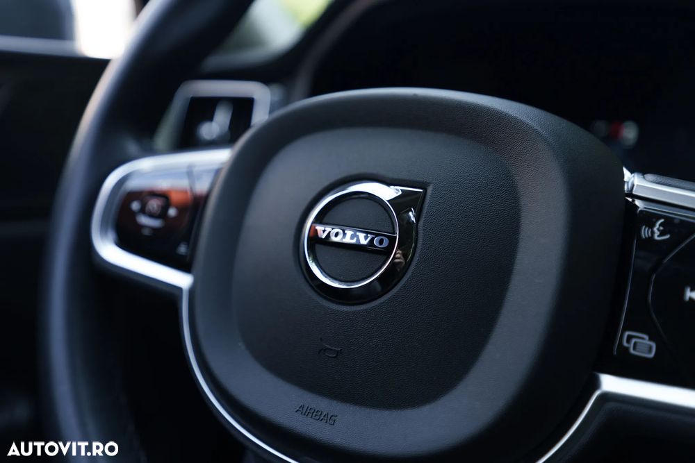 Volvo XC 60 B4 D Plus Bright - 17