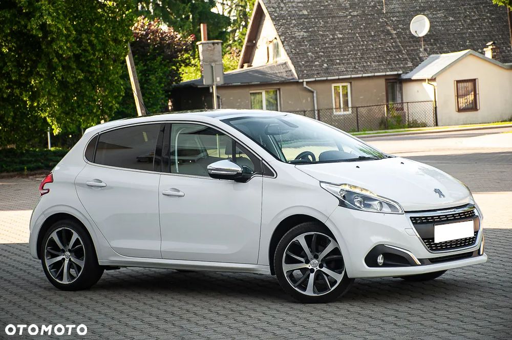 Peugeot 208 2016 photo 4