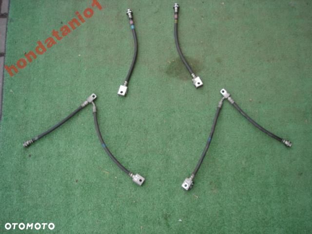 NISSAN GTR GT-R - tył PRZEWODY HAMULCOWE - 1