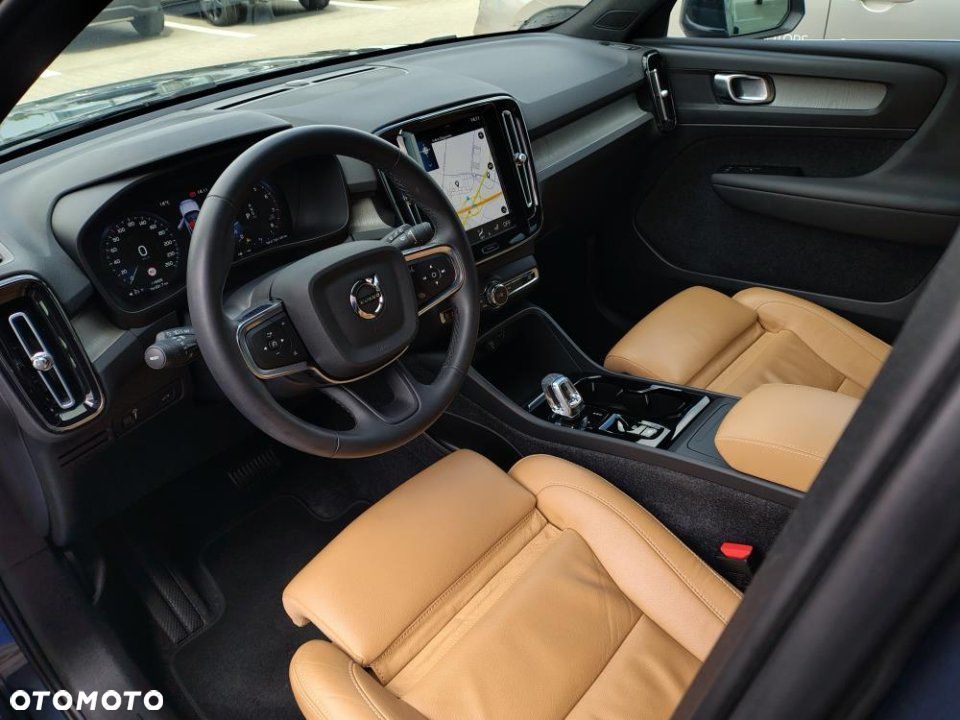 Volvo XC 40 - 18