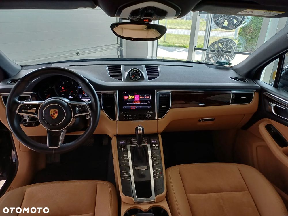 Porsche Macan - 14