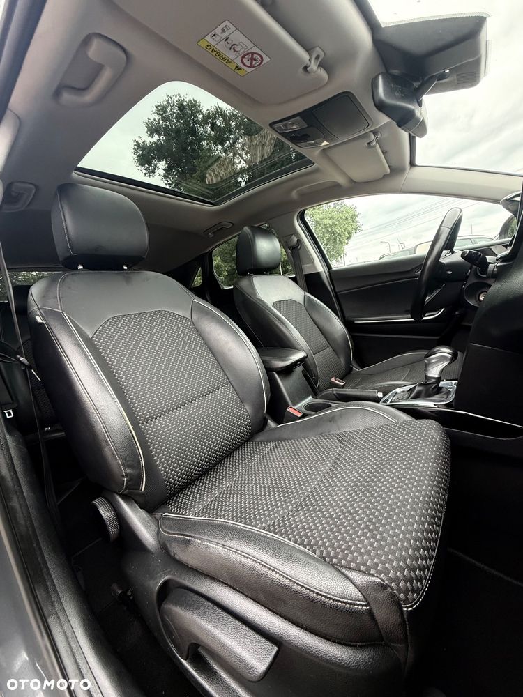 Kia Ceed - 16