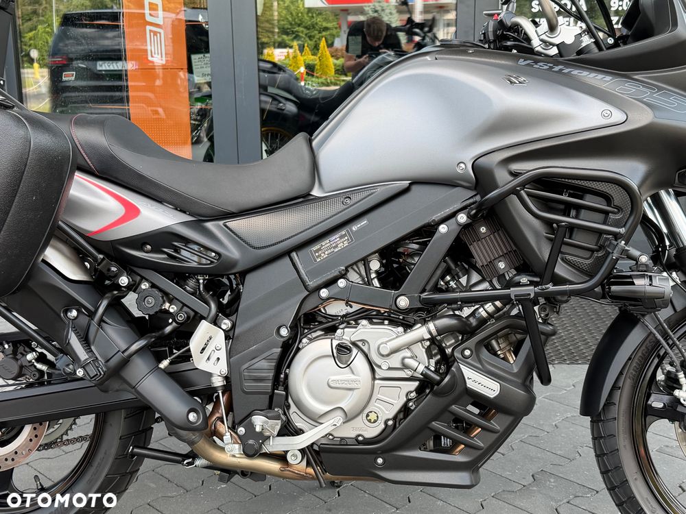 Suzuki V-STROM - 7