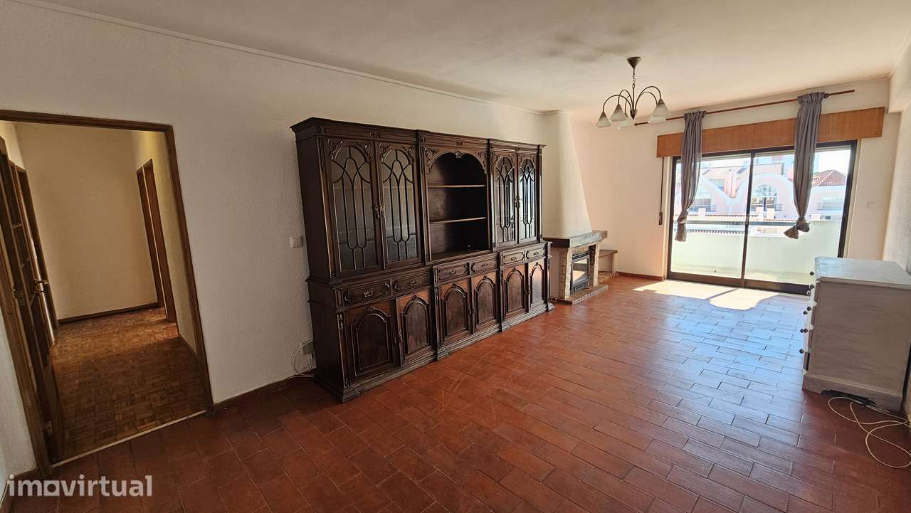 Apartamento T3 com garagem em Alcabideche - Grande imagem: 3/17