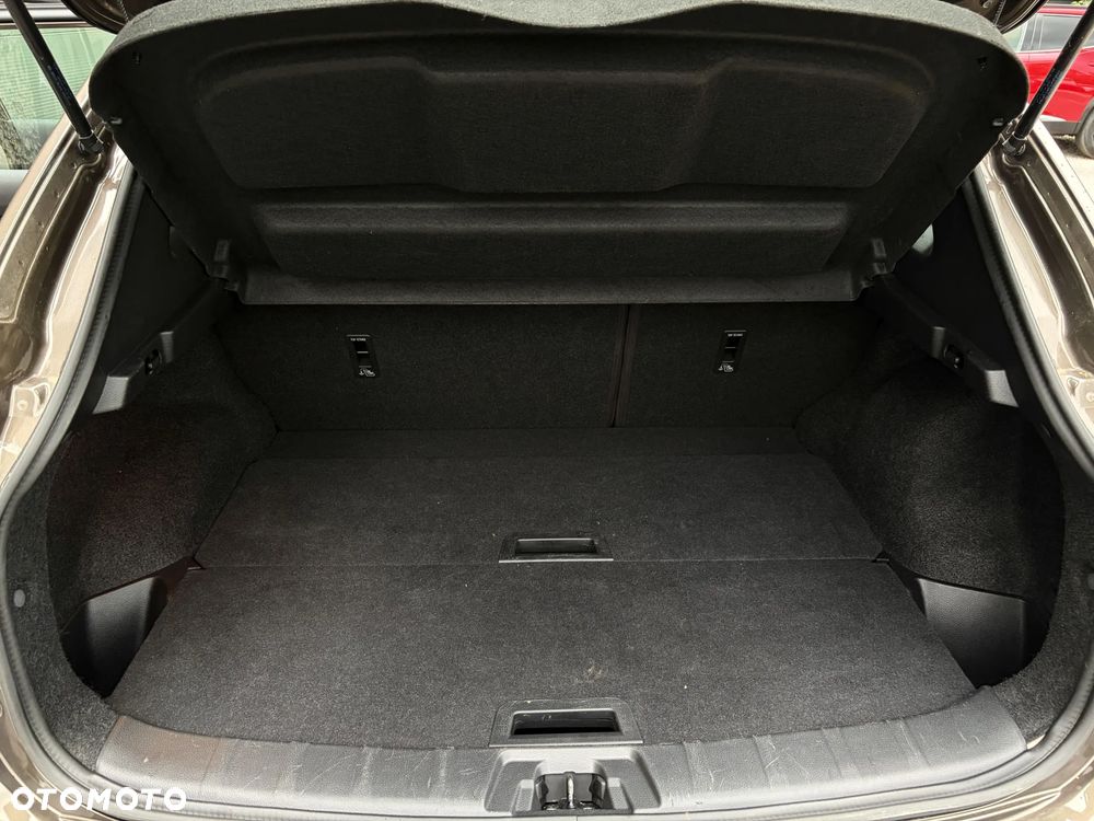 Nissan Qashqai 1.2 DIG-T N-Connecta EU6 - 34