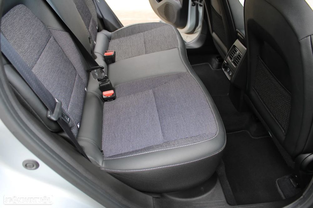 Renault Captur TCe Mild Hybrid 140 EDC GPF EVOLUTION - 42
