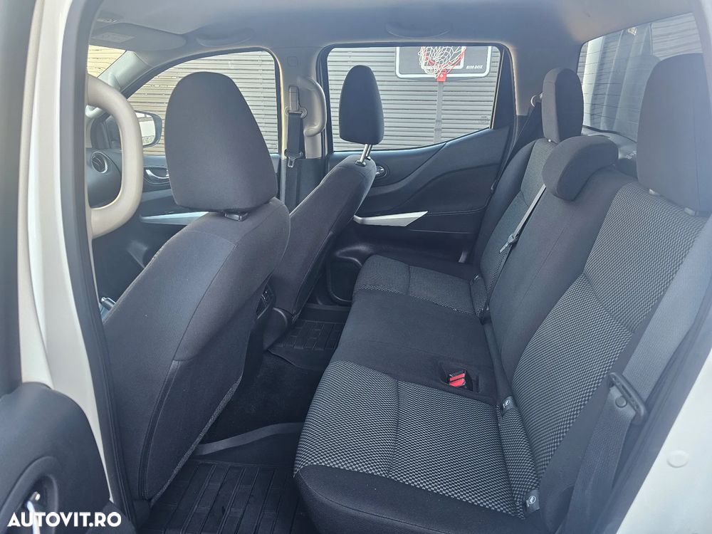 Nissan Navara 2.3 dCi Bi Turbo Double Cab N-Connecta - 11