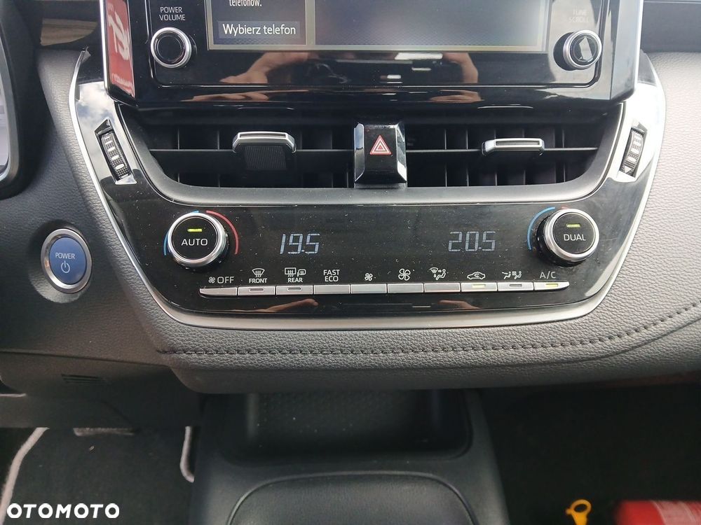 Toyota Corolla 1.8 Hybrid Comfort - 31