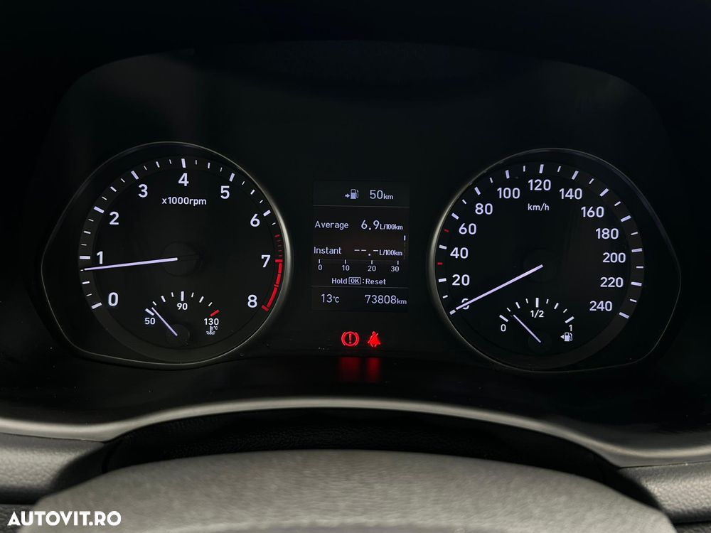 Hyundai i30 1.4 100CP 5DR M/T Comfort - 16