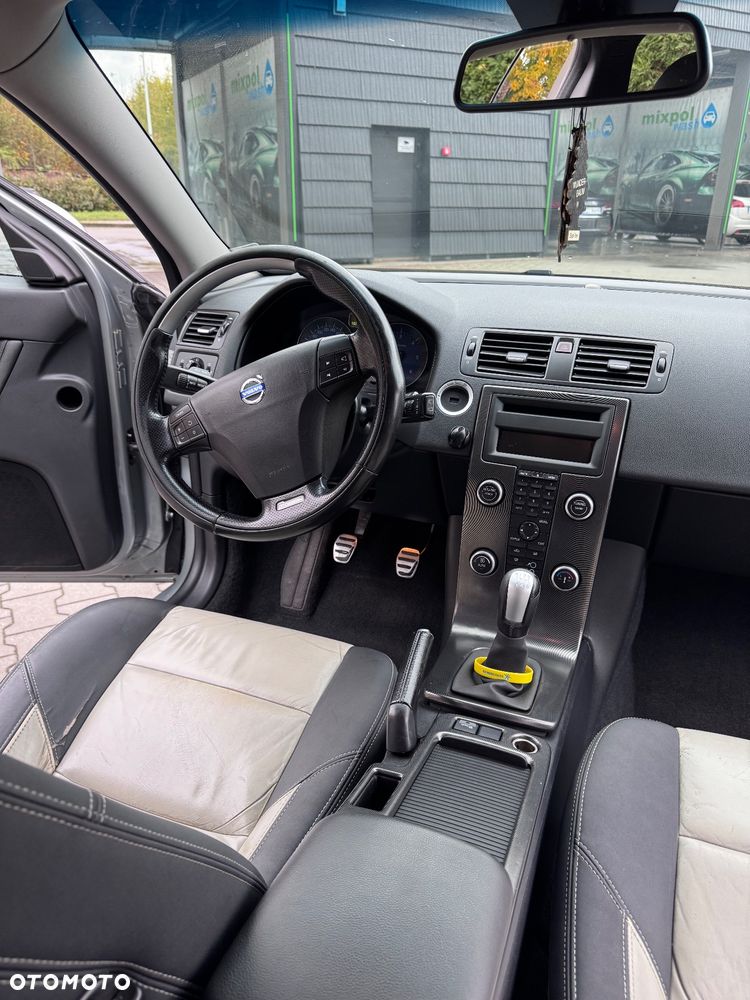 Volvo V50 D2 R-Design Start-Stop - 11
