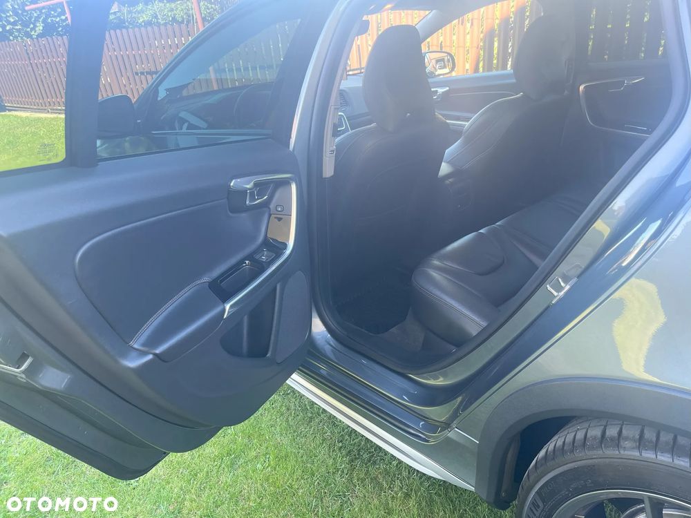 Volvo V60 Cross Country D4 Drive-E Summum - 22