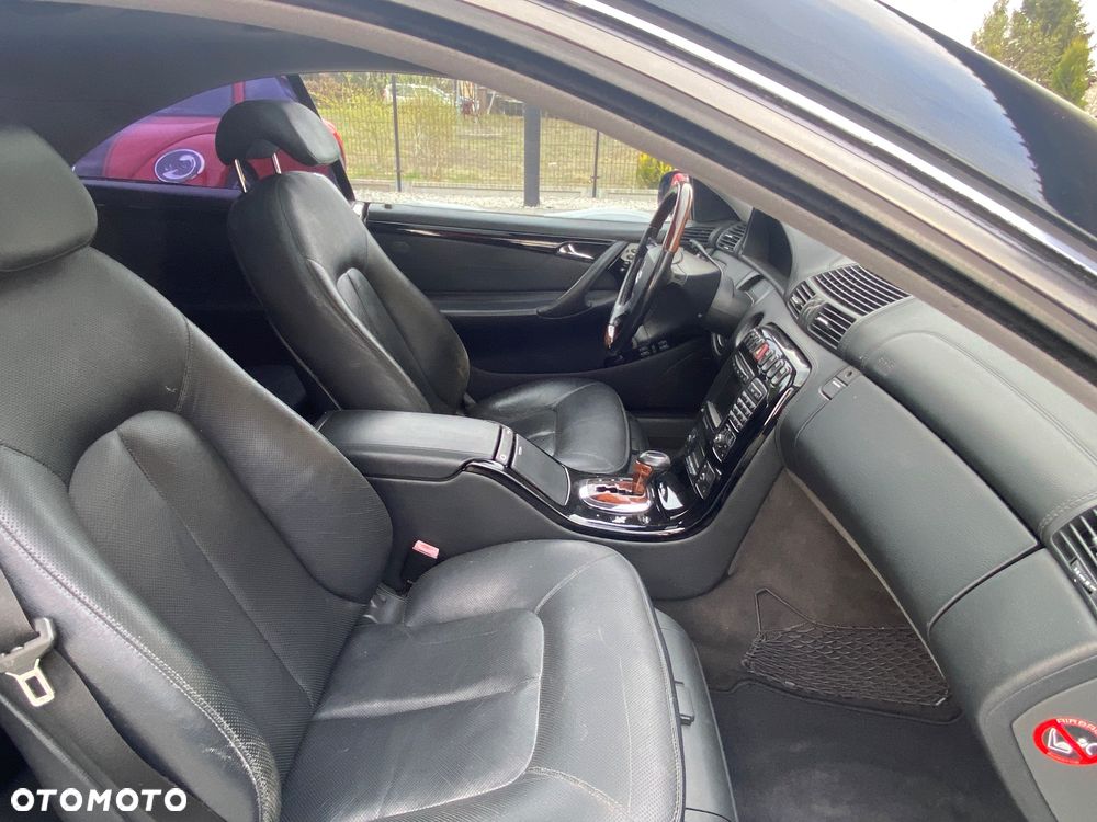 Mercedes-Benz CL 500 - 24
