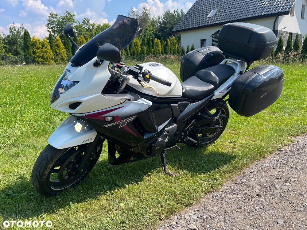 Suzuki GSX - 9