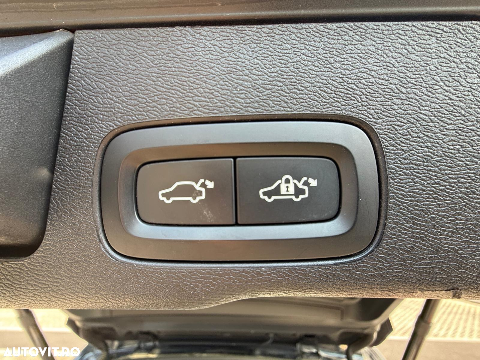 Volvo XC 60 B4 D Geartronic Momentum Pro - 13