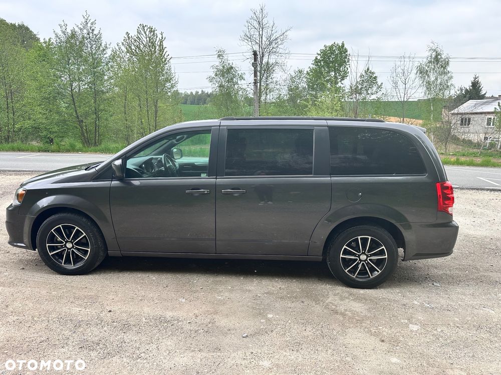 Dodge Grand Caravan 3.6 R/T - 5