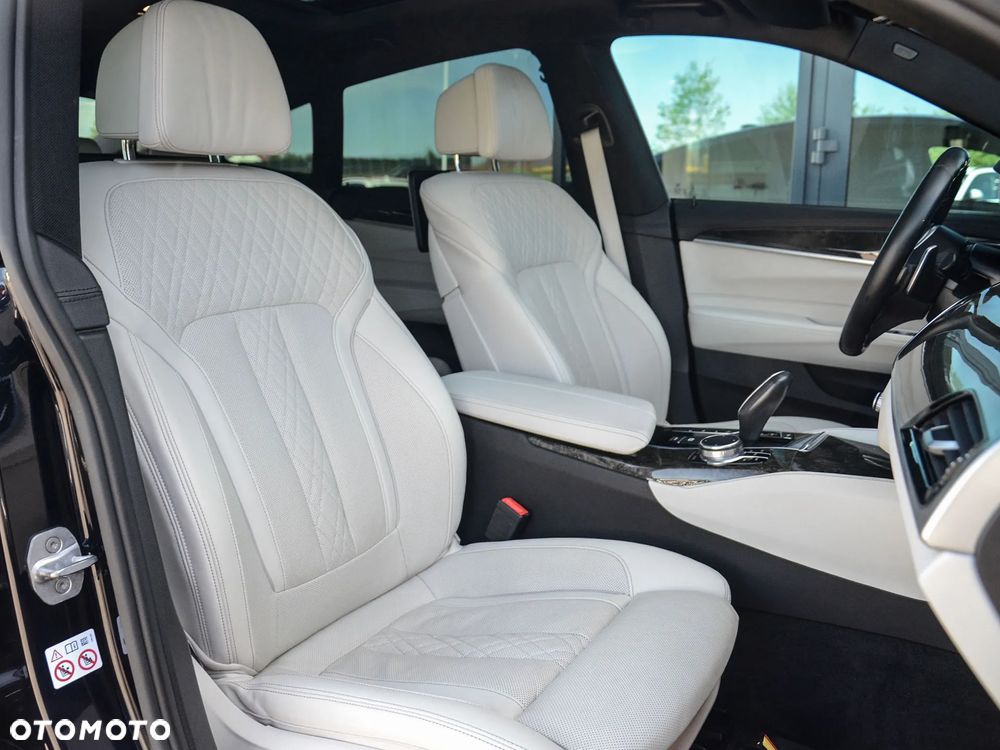 BMW Seria 6 640i xDrive Edycja M Sport - 5