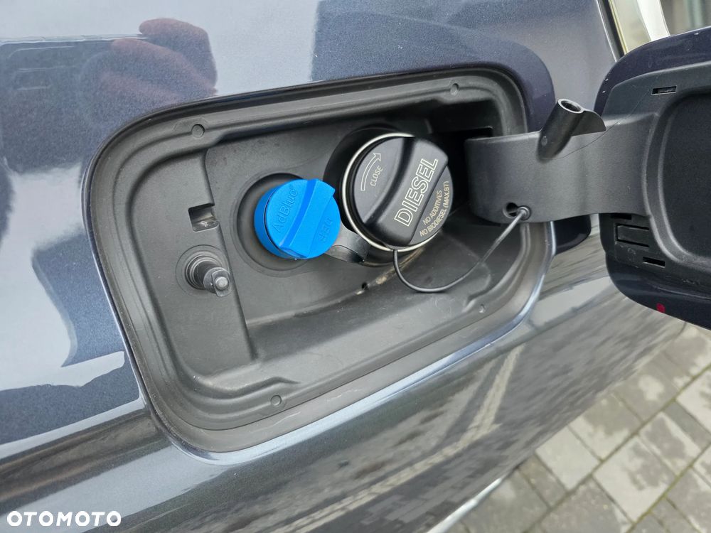 BMW Seria 7 730d xDrive - 32