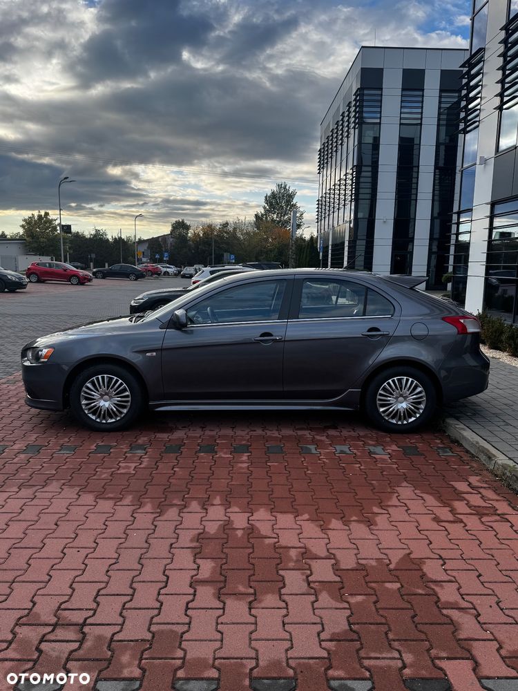 Mitsubishi Lancer - 6
