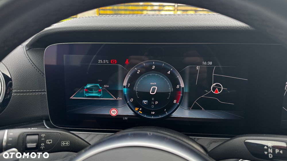 Mercedes-Benz Klasa E 220 d 4-Matic 9G-TRONIC - 27