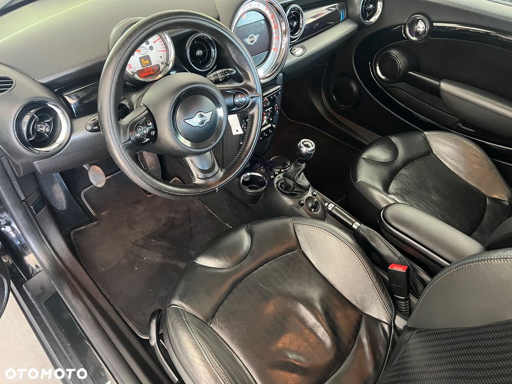 MINI Cooper D Bayswater - 14