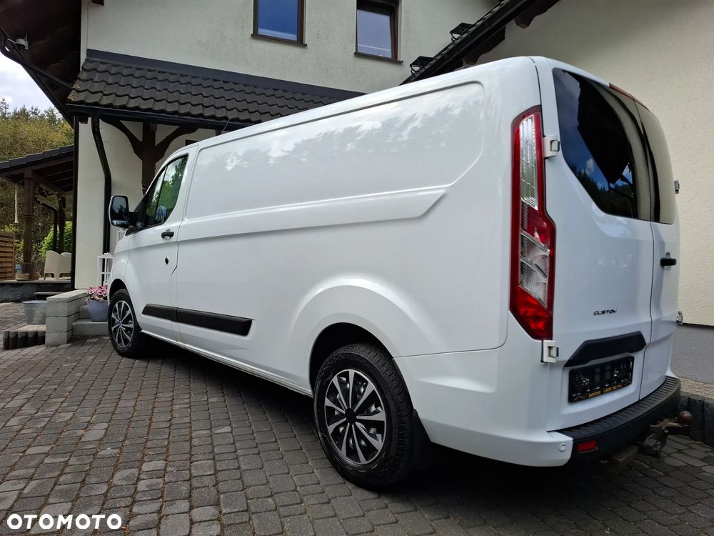 Ford Transit Custom - 8