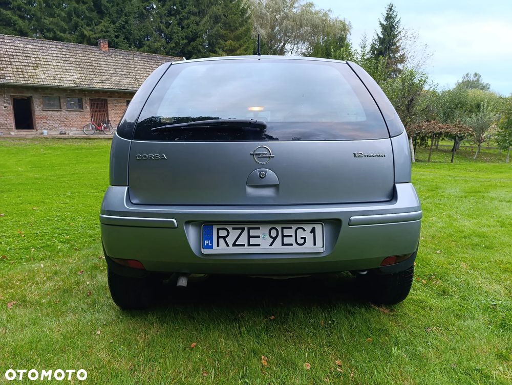 Opel Corsa 1.2 16V Cosmo - 13