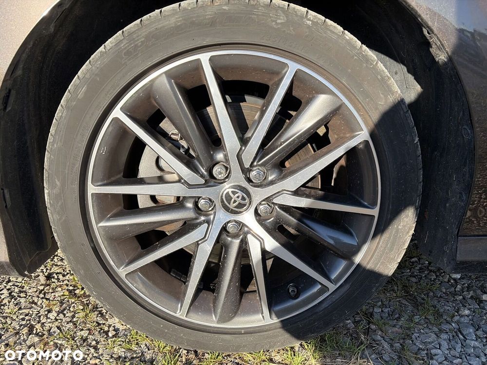 Toyota Camry 2.5 Hybrid Prestige CVT - 18