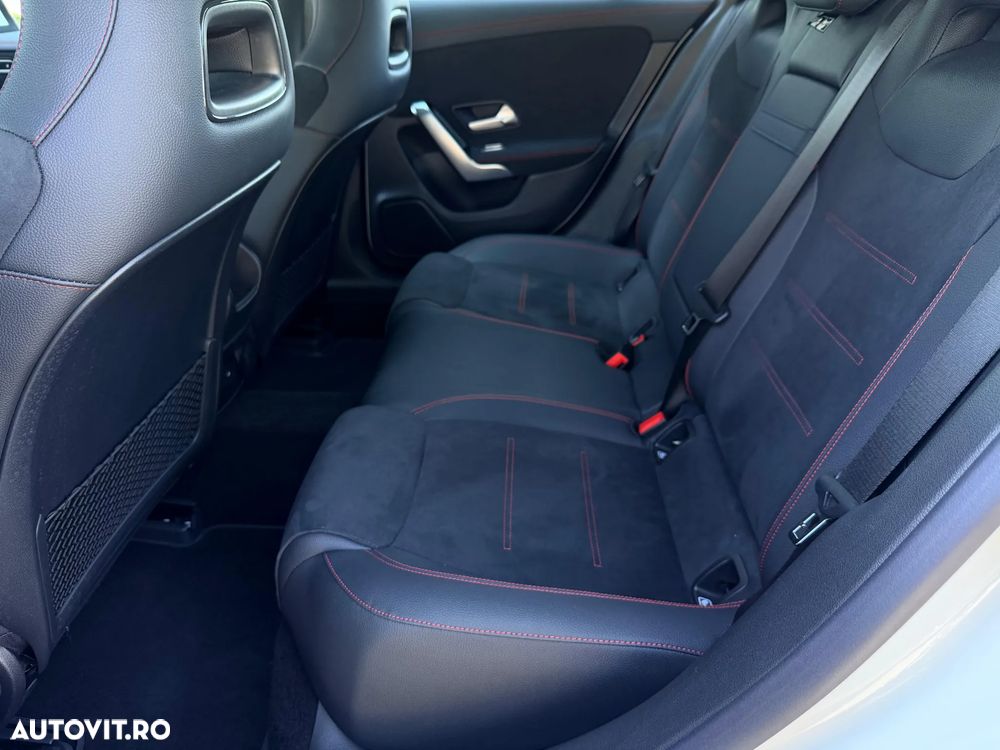 Mercedes-Benz CLA 180 - 13